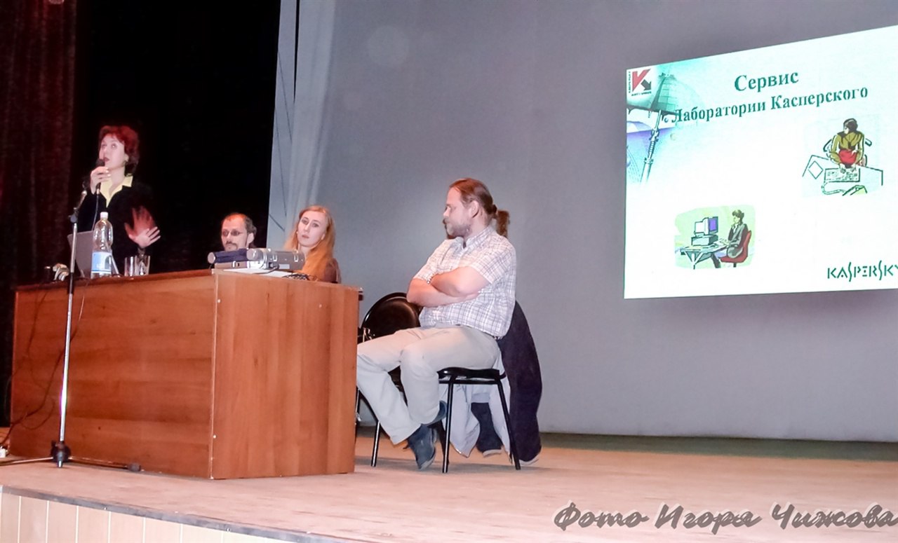 #ИТНостальгия
В те времена активно создавались местные ИТ-сообщества и стартапы не только в виде системных интеграторов и интернет-агентств...❤️
23 года назад | Сетка — социальная сеть от hh.ru