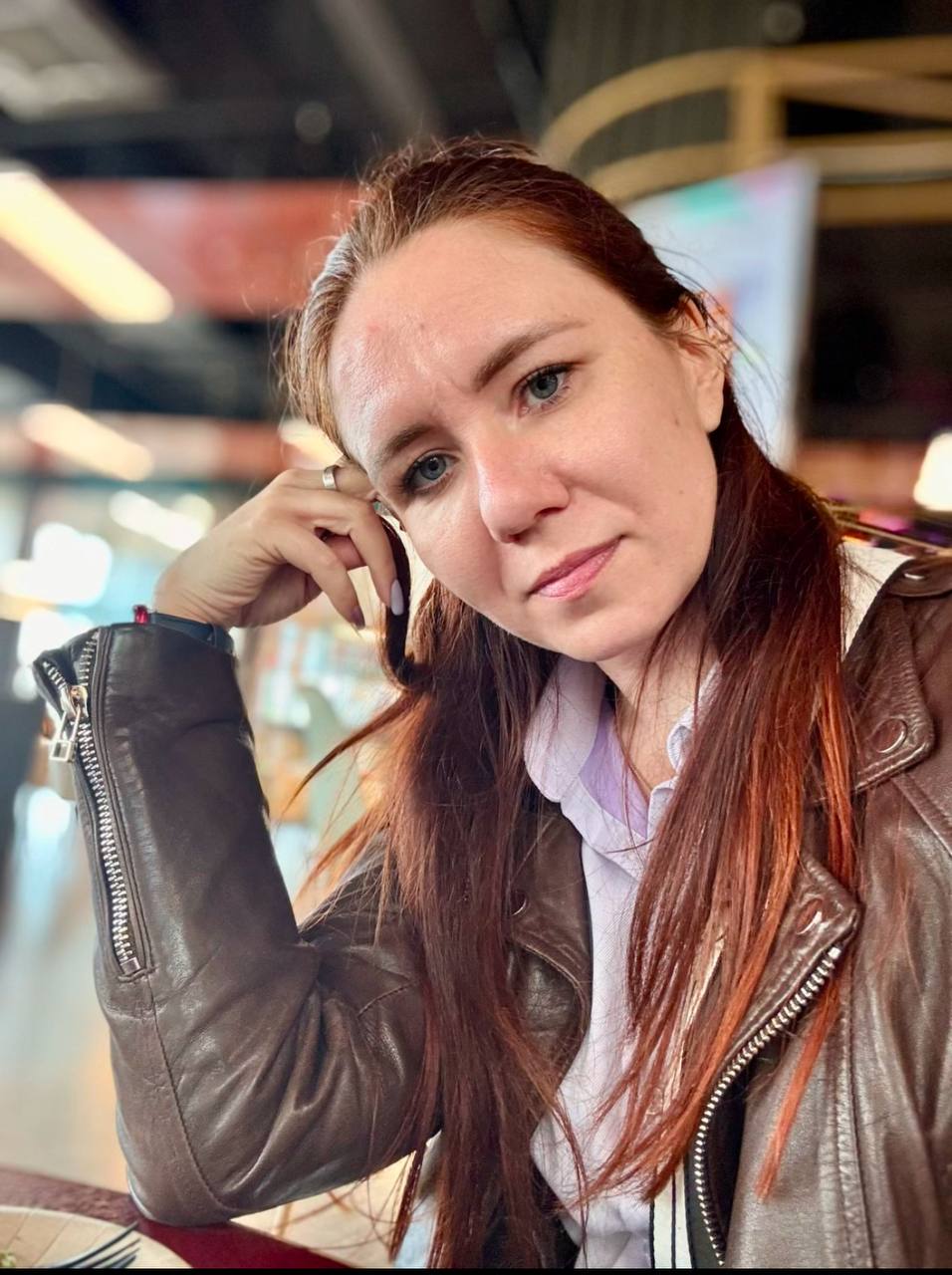 Здесь и сейчас
Еду в такси 🚕 сегодня с ощущением, что это именно он!
Сегодня я еду на «Этника тебя» ехать полтора часа.
Еще когда я бронировала машину у меня возникло ощущение неужели он… | Сетка — социальная сеть от hh.ru
