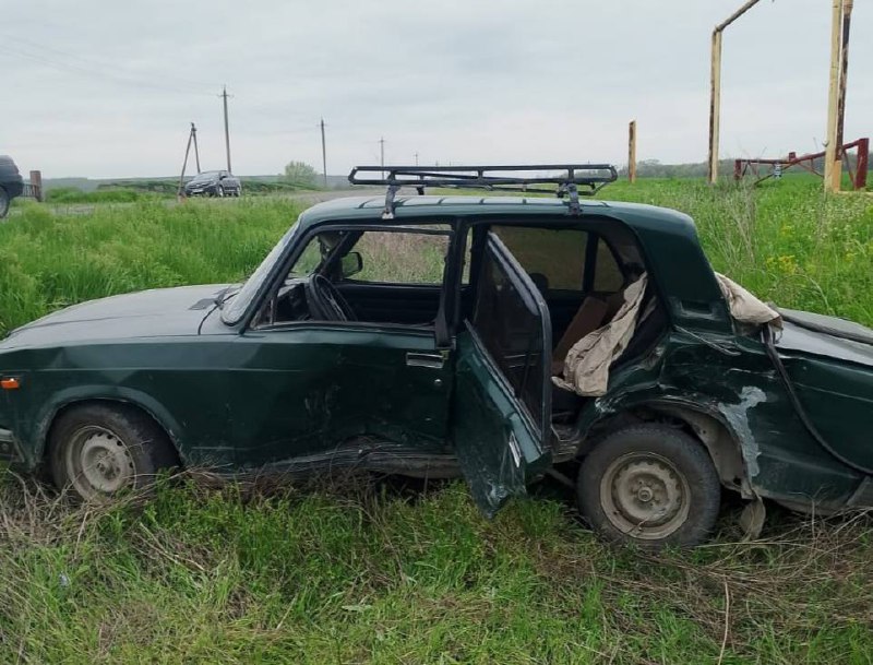 Пожилой водитель пострадал в ДТП в Советском округе
25 апреля на трассе Солдато-Александровское — Андреевский — Георгиевск 67-летний водитель ВАЗ-2107 при развороте столкнулся с другим автомобилем | Сетка — социальная сеть от hh.ru