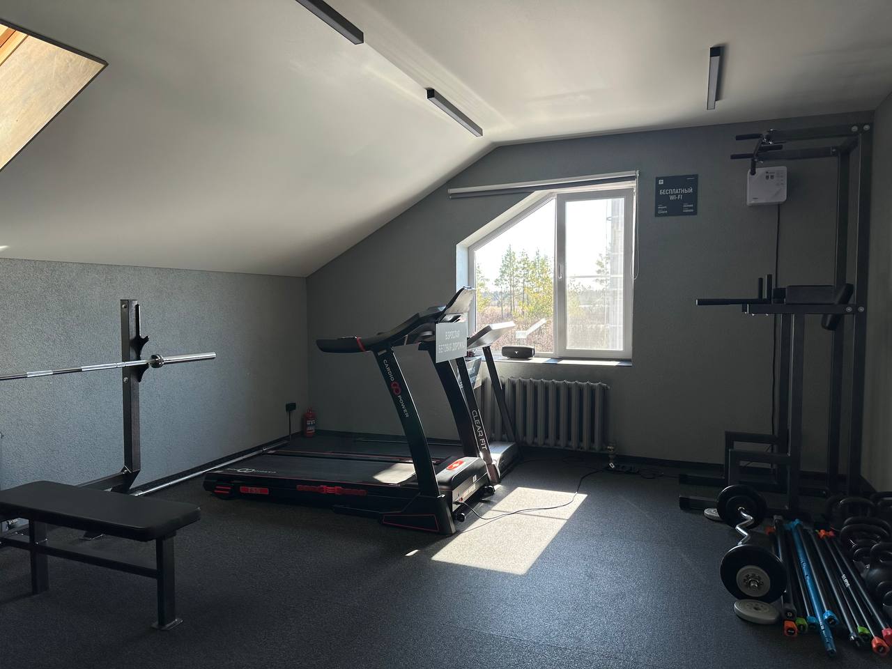 Просто хочу вам это все показать 💔
Жизнь в комфорте, чистоте, экологически чистом месте и с максимальным функционалом поселка 🏘️
Показать видео? Рассказать подробнее где и что я видела, и что это вооб... | Сетка — социальная сеть от hh.ru