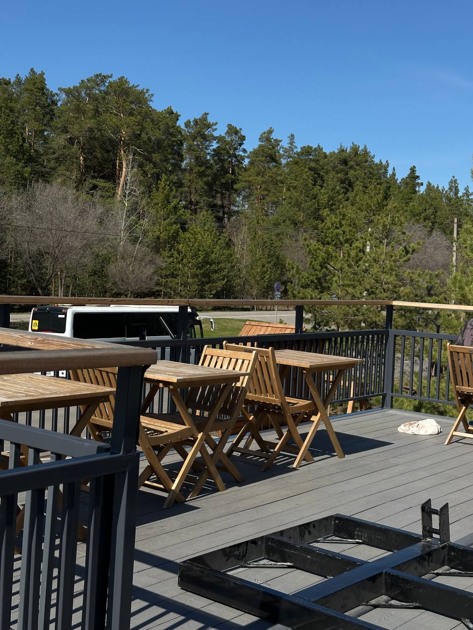 Просто хочу вам это все показать 💔
Жизнь в комфорте, чистоте, экологически чистом месте и с максимальным функционалом поселка 🏘️
Показать видео? Рассказать подробнее где и что я видела, и что это вооб... | Сетка — социальная сеть от hh.ru