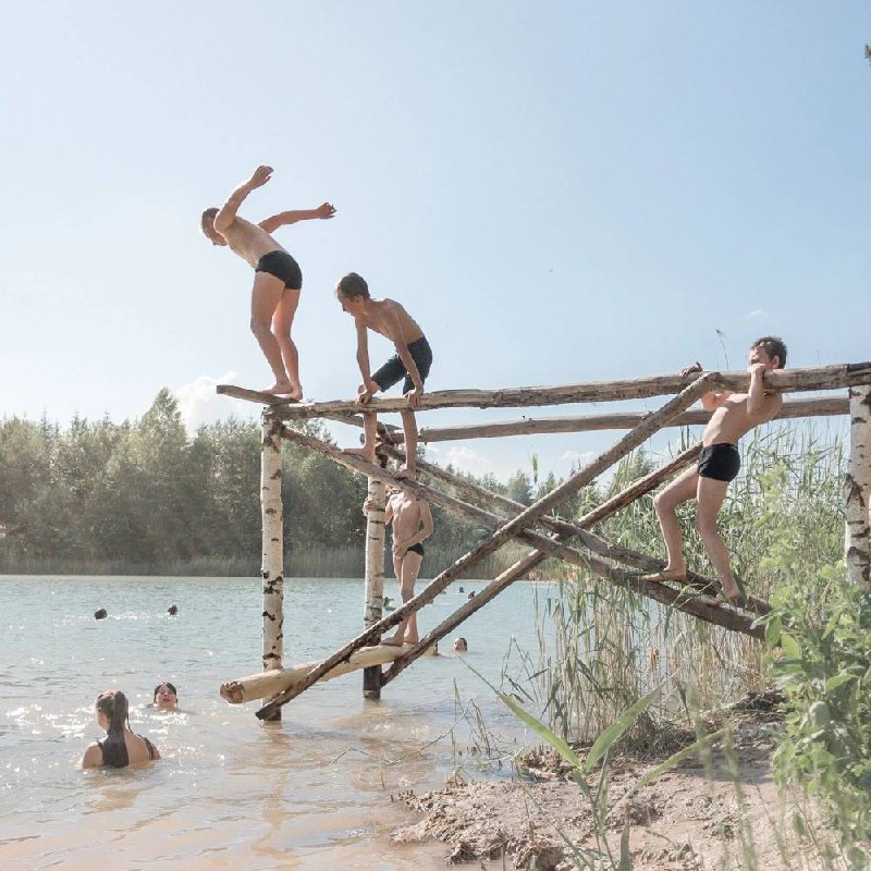 Летнее на снимках Дмитрия Маркова
Сегодня ему могло исполниться 43 года
#фотография | Сетка — социальная сеть от hh.ru