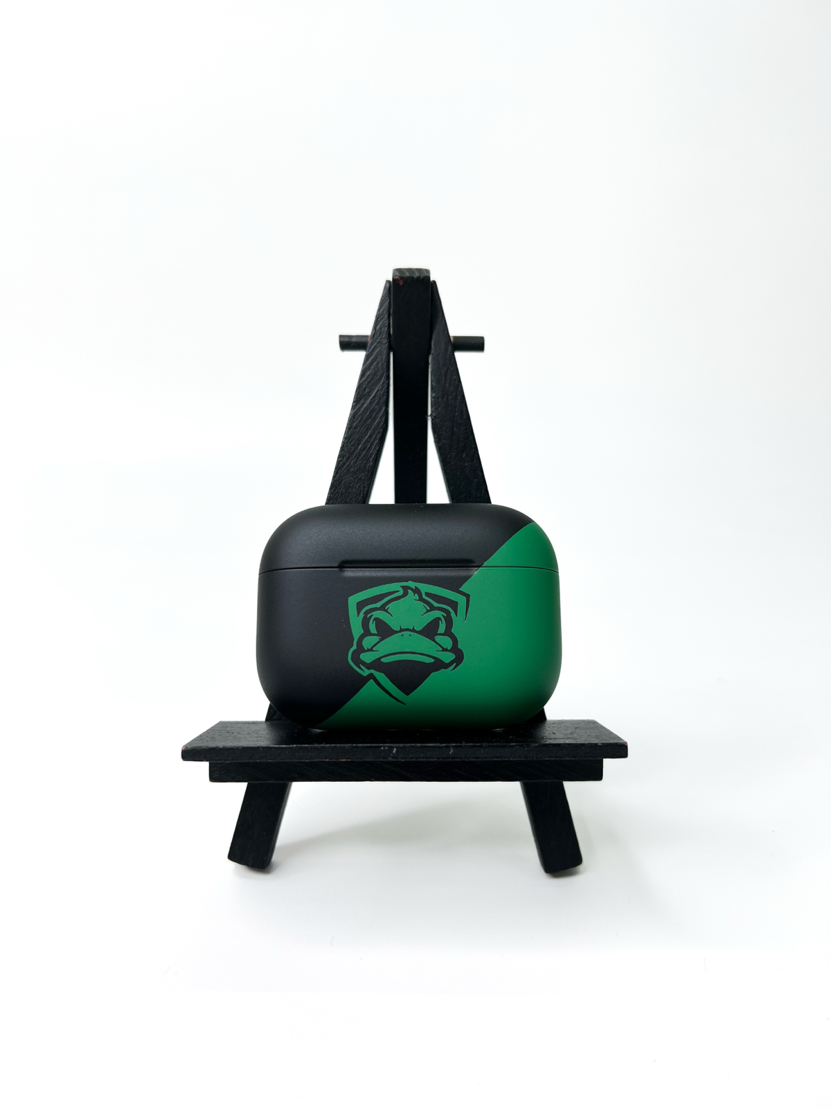 🎧 Вырази себя через свои наушники! Надоели скучные белые или черные? Преврати свои AirPods (или любые другие) в произведение искусства! Покраска, аэрография - возможности безграничны! Покажи миру свою... | Сетка — социальная сеть от hh.ru