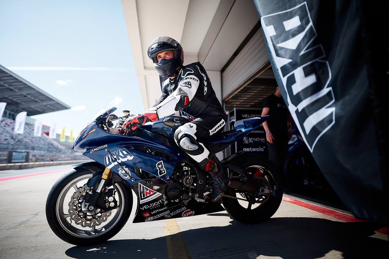 А сколько вы тратите на активацию партнера?
На любой премии жюри любит цифры, как и подписчики | Сетка — социальная сеть от hh.ru