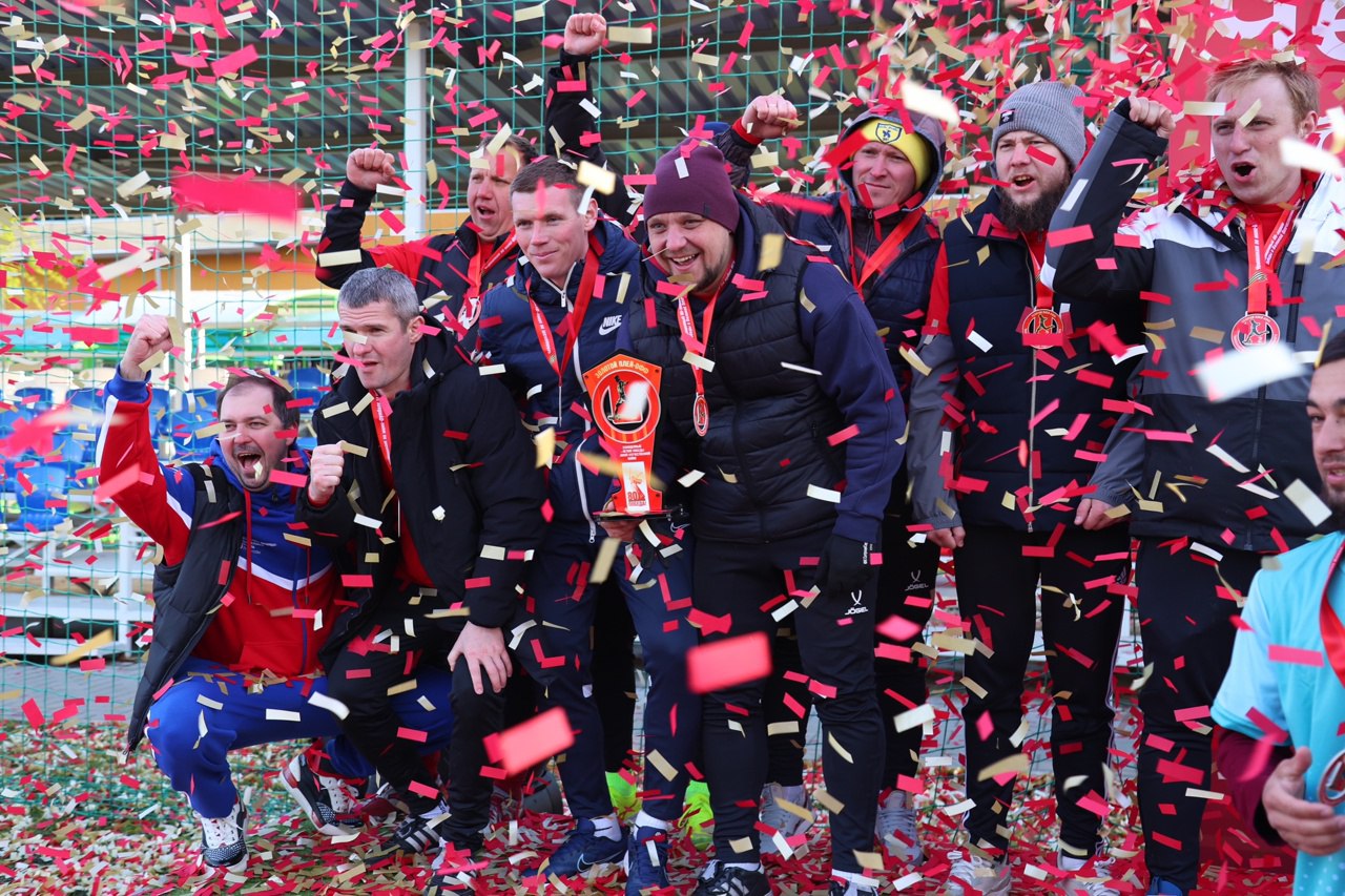 ✌🏻Команда Мосводоканала заняла 🥈второе место в Золотом кубке чемпионата по мини-футболу среди подведомственных КГХ предприятий
Чемпионат по мини-футболу завершен!
Поздравляем победителей турнира ⬇️
🥇 ... | Сетка — социальная сеть от hh.ru