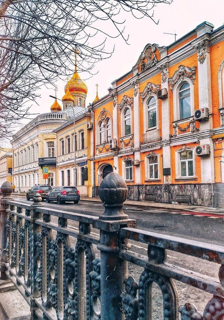🗣Экскурсия «Рождественский бульвар»
30 апреля в 14:00
В ходе экскурсии вы узнаете:
▪️Что за «навозный жук» поселился на бульваре
▪️Историю картины В | Сетка — социальная сеть от hh.ru