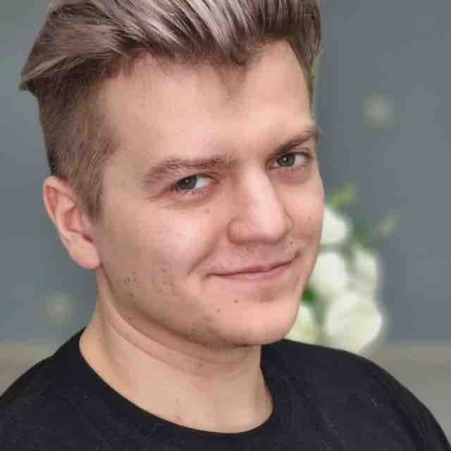 Илья Петров