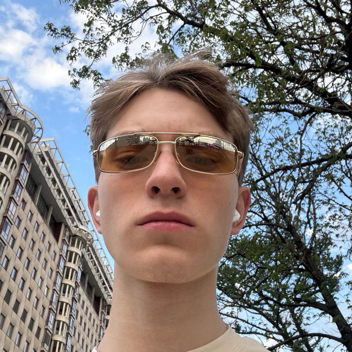 Дмитрий Максимов