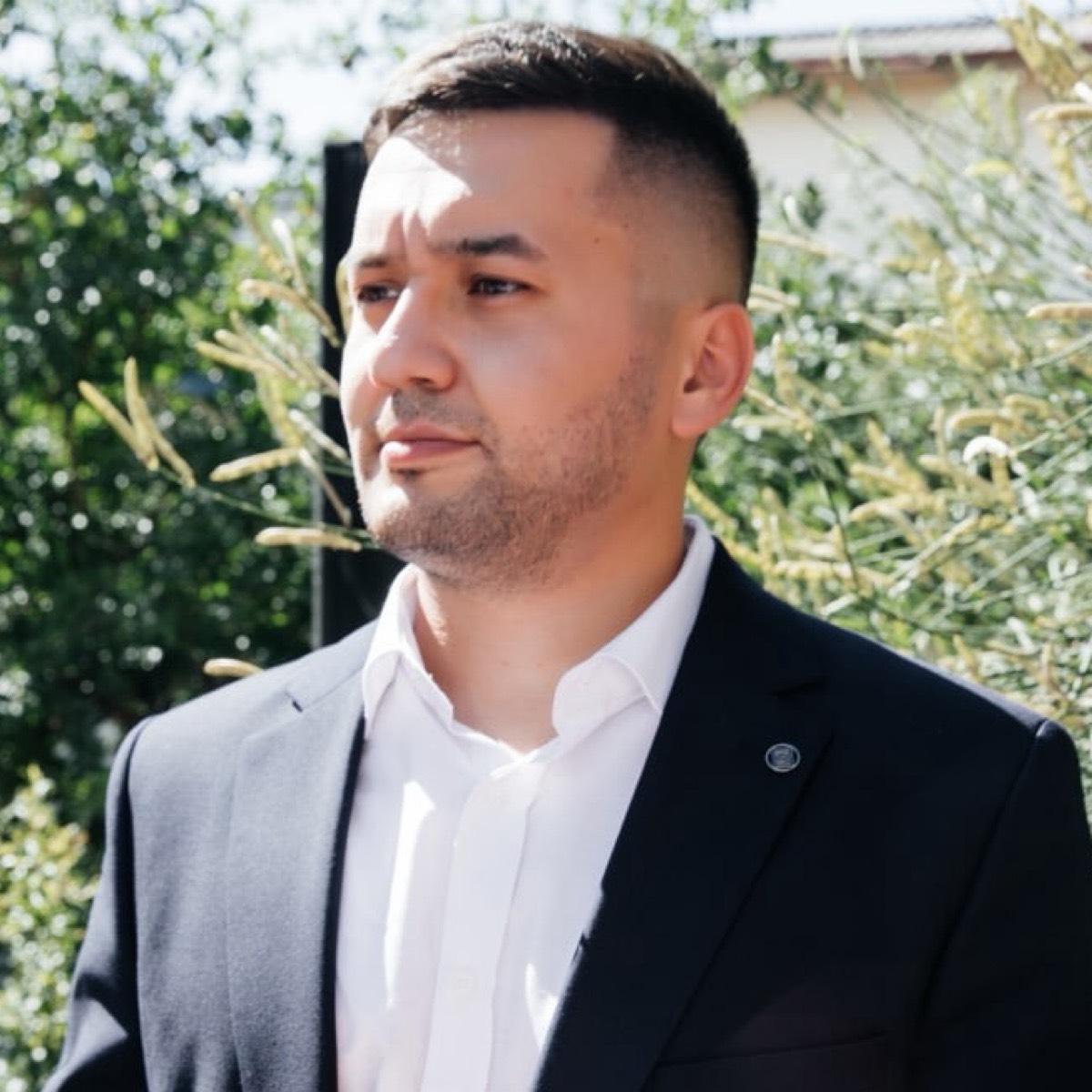 Нодирбек Шоназаров