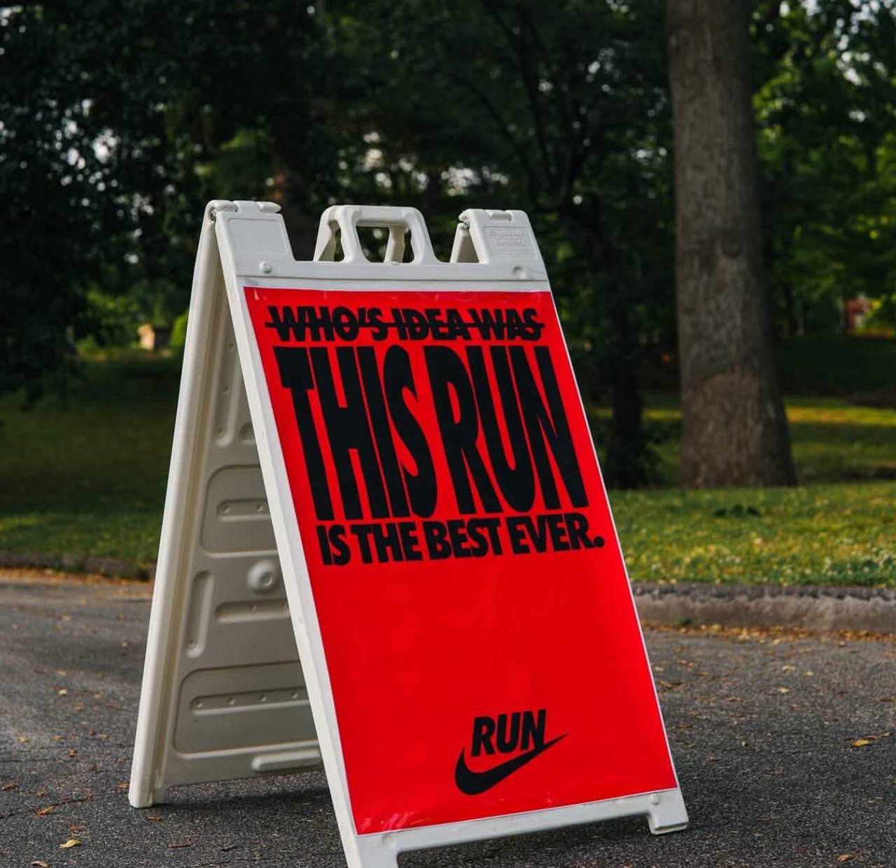 Упс? Nike попал в скандал из-за фразы «Never again» (Никогда больше) в кампании для Лондонского марафона | Сетка — социальная сеть от hh.ru