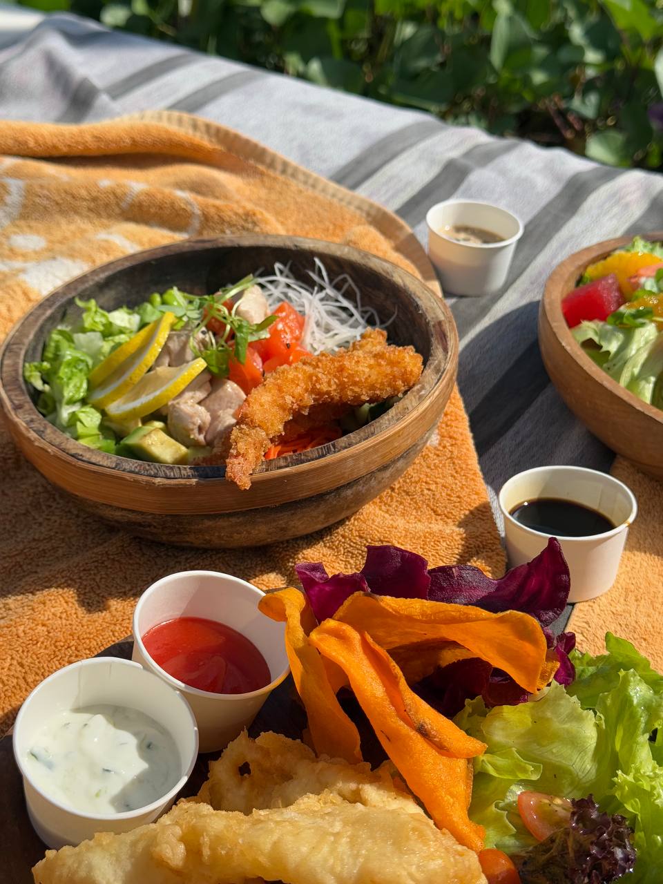 Нас научили работать. Но не научили отдыхать.
👑 С детства — чёткая установка:
сначала работа, потом отдых.
Сделаешь уроки — можно гулять.
Уберёшься — поиграешь.
Поработаешь — заслужишь выходной | Сетка — социальная сеть от hh.ru