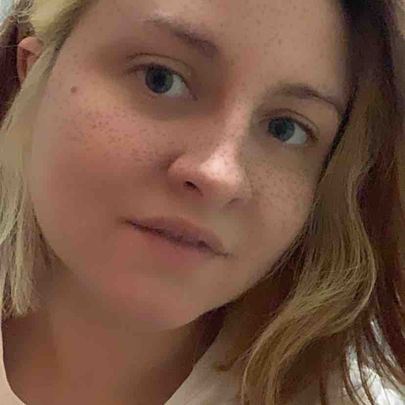 Оливия Леонтьева | Сетка — социальная сеть от hh.ru