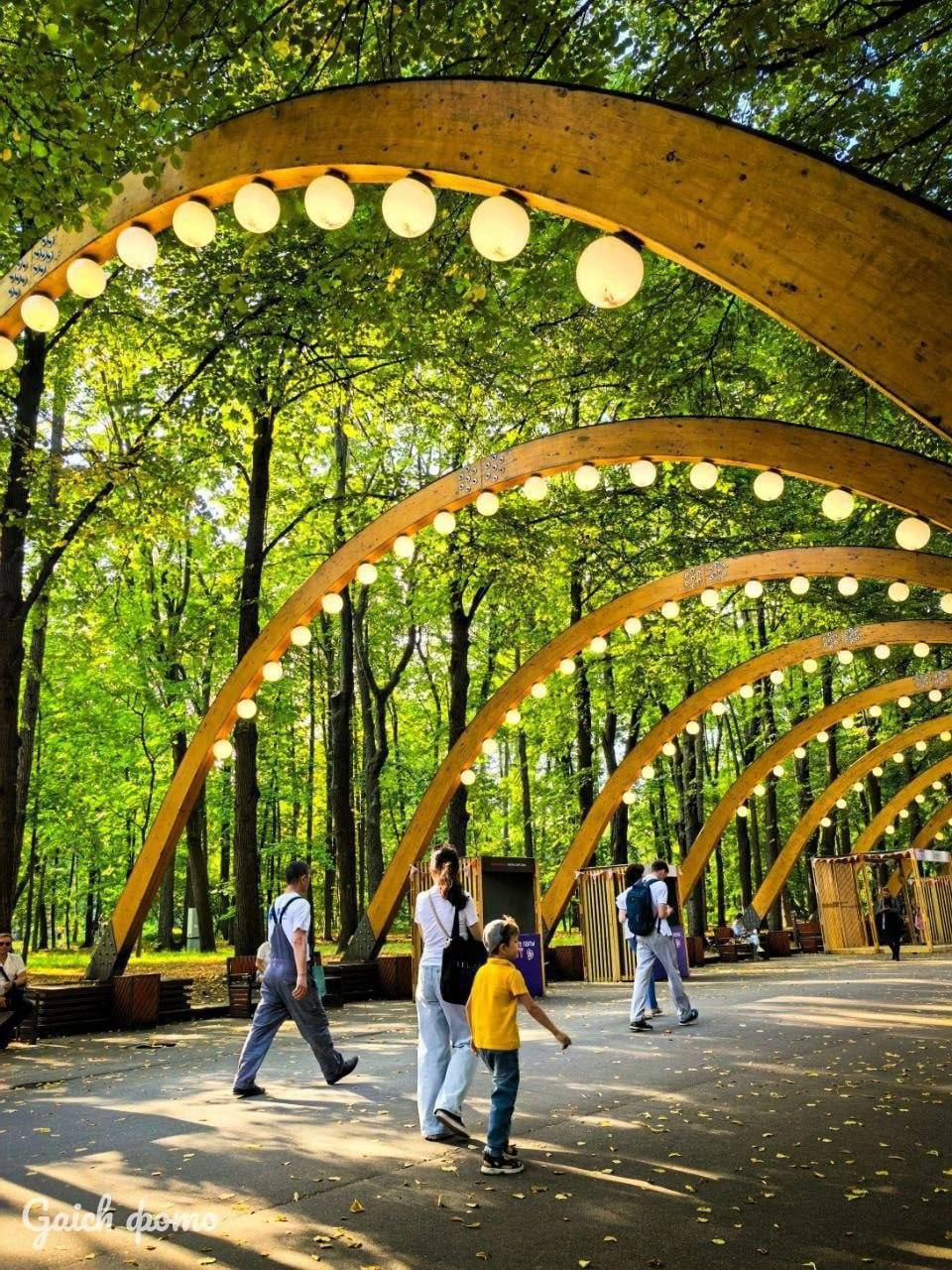 🌷Праздник Весны и Труда в парках
1 мая
📍Парк Горького
📌В программе: мастер-классы, бесплатное посещение народной лаборатории, концерты, лекции, квесты и экскурсии
Подробнее
📍Музей-заповедник «Царицыно... | Сетка — социальная сеть от hh.ru