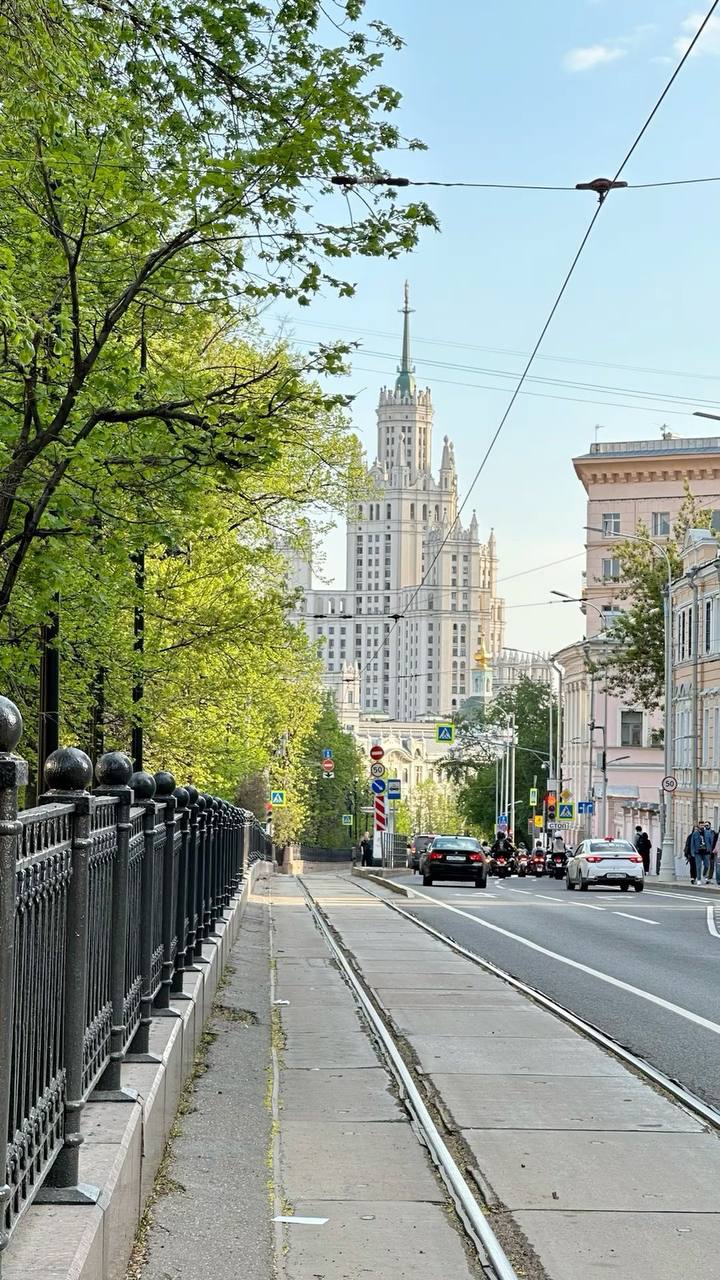 🌷Праздник Весны и Труда в парках
1 мая
📍Парк Горького
📌В программе: мастер-классы, бесплатное посещение народной лаборатории, концерты, лекции, квесты и экскурсии
Подробнее
📍Музей-заповедник «Царицыно... | Сетка — социальная сеть от hh.ru