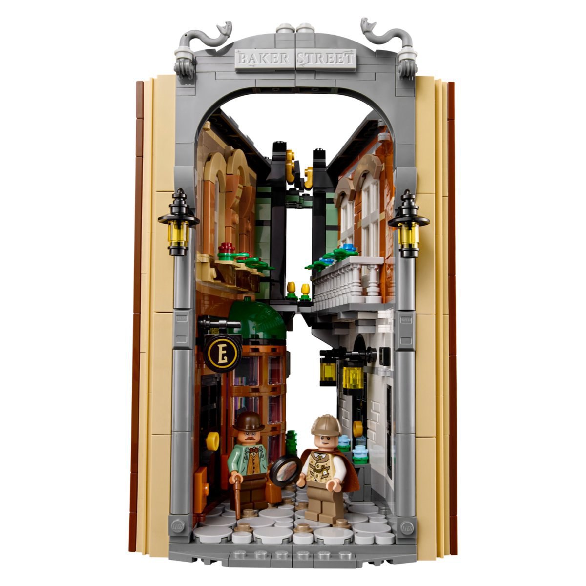 Lego выпустит набор по Шерлоку Холмсу! В комплект из 1359 деталей войдёт складной фасад Бейкер-стрит, а также 5 фигурок: Шерлок Холмс, доктор Ватсон, Ирен Адлер, Пейдж и профессор Мориарти | Сетка — социальная сеть от hh.ru