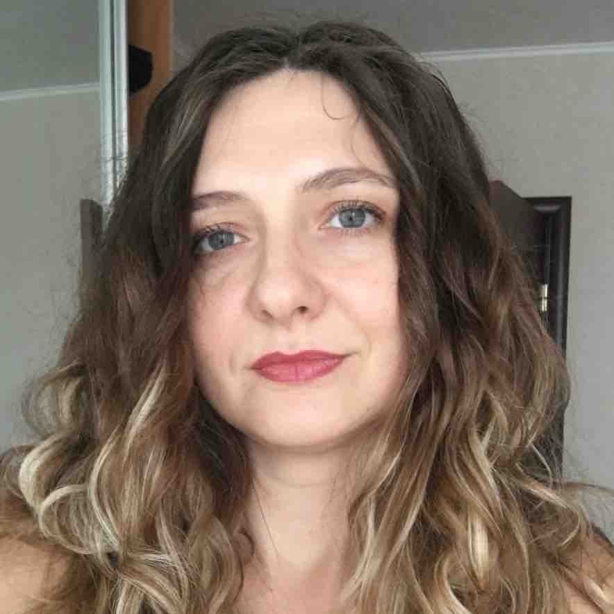 Анна Мавринская