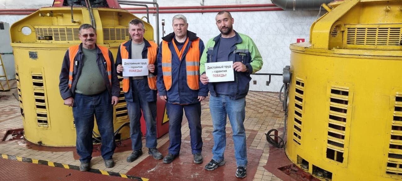 Дорогие друзья!
ПОЗДРАВЛЯЕМ ВАС С 1 МАЯ!
🌸Первомай – любимый всеми поколениями праздник Мира, Весны и Труда.
⚒В этот день мы в первую очередь чествуем людей труда | Сетка — социальная сеть от hh.ru