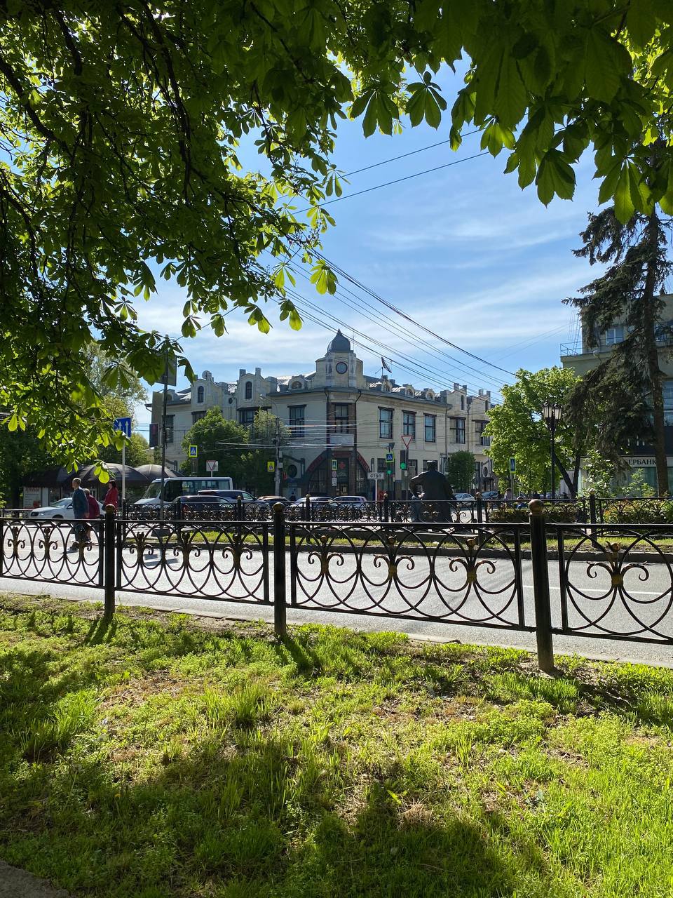 Теплое и солнечное утро в краевой столице
А как вы проводите 1 Мая?
❤️ — мы на шашлыках
🔥 — уехали путешествовать
👍 — в домашней обстановке
📸от подписчика | Сетка — социальная сеть от hh.ru