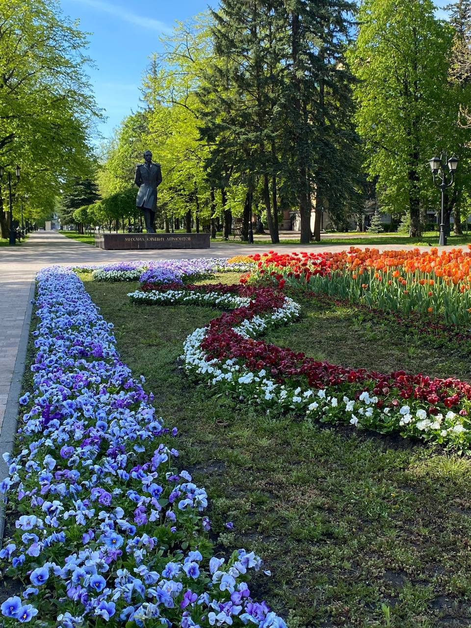 Теплое и солнечное утро в краевой столице
А как вы проводите 1 Мая?
❤️ — мы на шашлыках
🔥 — уехали путешествовать
👍 — в домашней обстановке
📸от подписчика | Сетка — социальная сеть от hh.ru