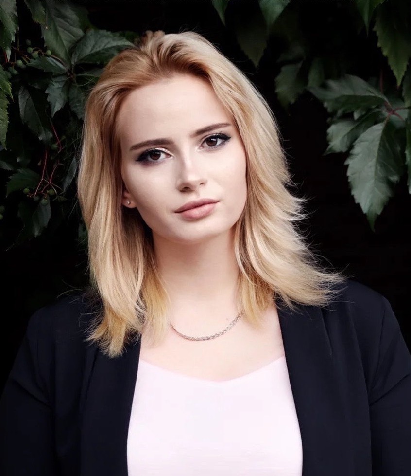 Алина Гребенюк