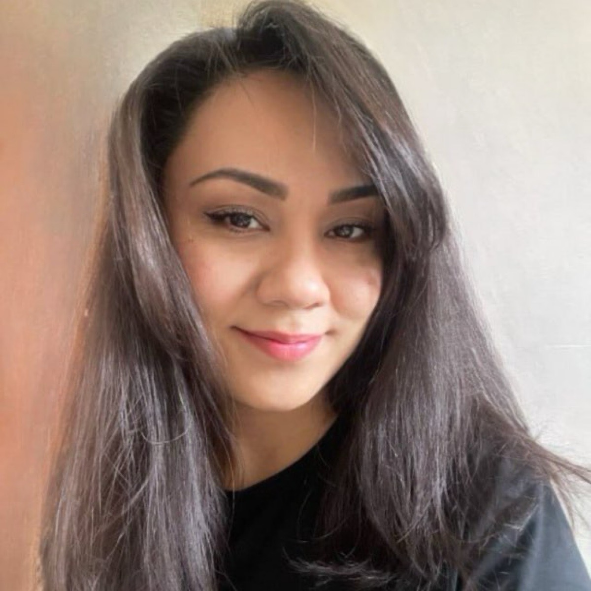 Nora Sadik | Сетка — социальная сеть от hh.ru