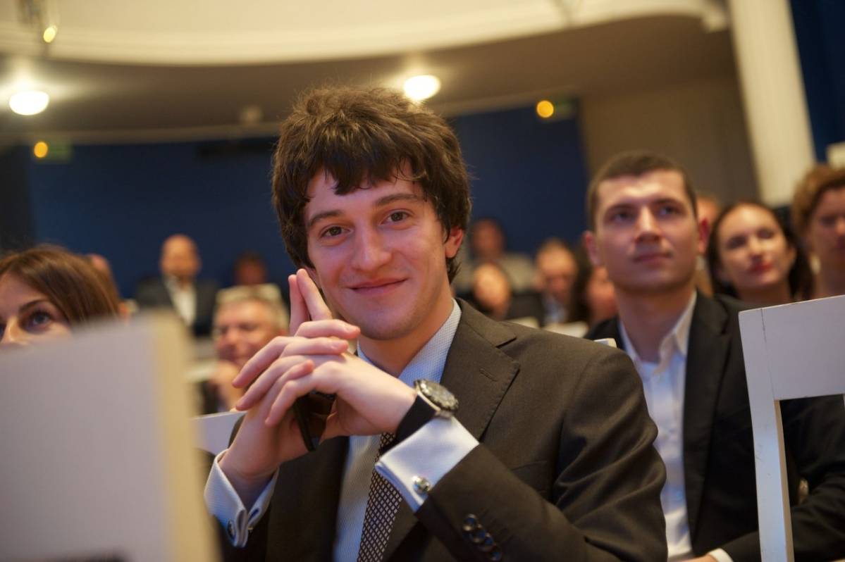 Евгений Шарапов | Сетка — социальная сеть от hh.ru