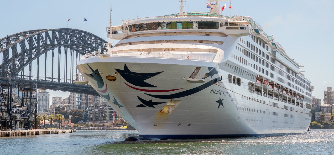 Cruise Line Apologizes After Video Shows Crew’s Holiday Costumes Mistaken for KKK Outfits
Optimized Travel Web Design and MWR Life Travel Club Benefits
Creating a travel website requires fast-loading,... | Сетка — социальная сеть от hh.ru