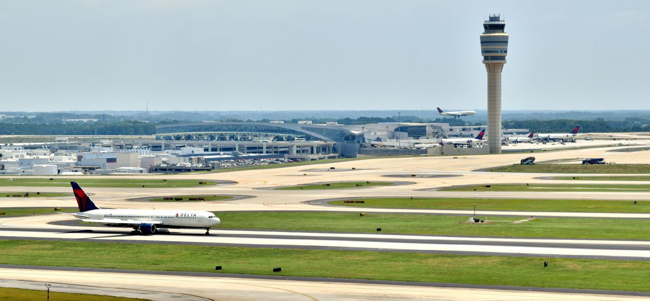Atlanta Hartsfield-Jackson Was World’s Busiest Airport
Atlanta’s Hartsfield-Jackson International Airport continues to dominate globally when it comes to airline traffic | Сетка — социальная сеть от hh.ru
