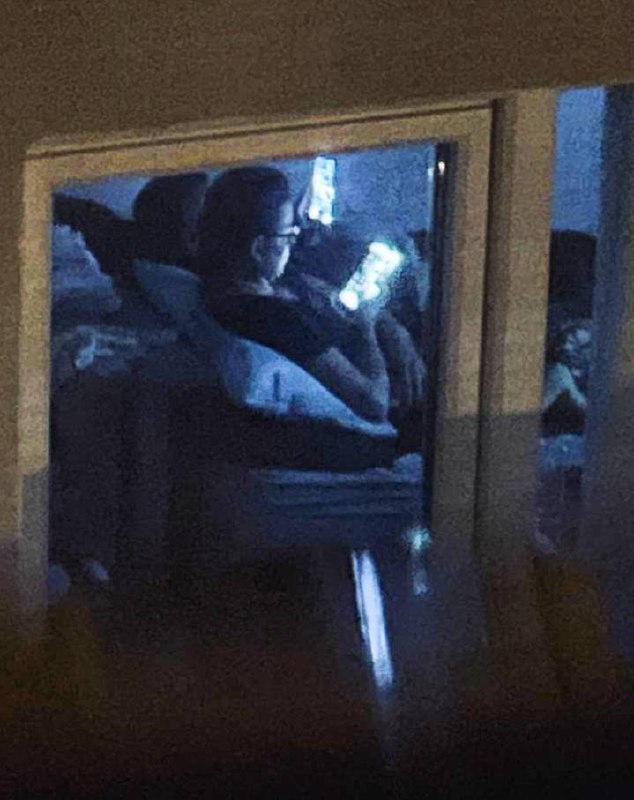 Многие живут таким образом, будто жизней у них ещё десяток. 
Если в этой не получится — попробуют в следующей | Сетка — социальная сеть от hh.ru