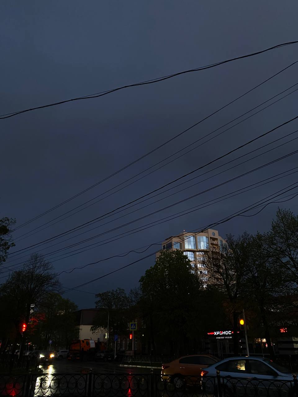 2 и 3 мая ожидаются ливни, грозы и град на Ставрополье
Скорость ветра будет достигать 20-23 м/с, по сообщениям синоптиков регионального гидрометцентра. | Сетка — социальная сеть от hh.ru