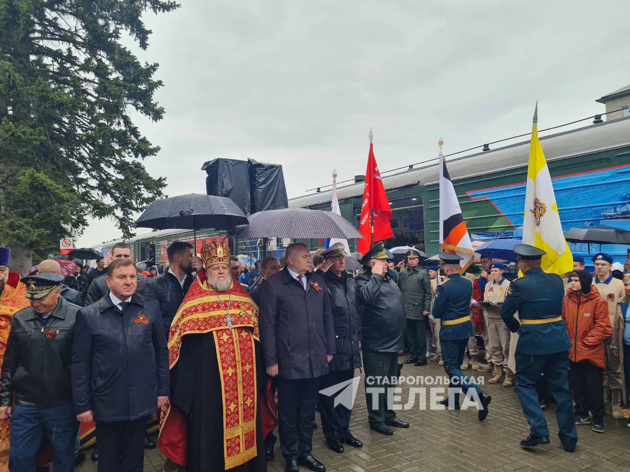 Поезд Победы прибыл в Ставрополь
Гости и жители краевой столицы смогут посетить 8 вагонов с разными инсталляциями, которые посвящены Великой Отечественной войне | Сетка — социальная сеть от hh.ru