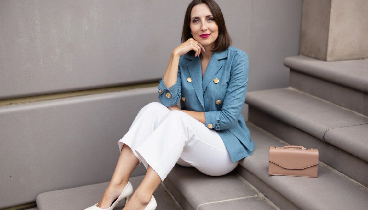 3 вопроса, которые возвращают к себе
Иногда мы настолько погружены в свои дела и заботы, что перестаём понимать — а как я вообще себя чувствую?. | Сетка — социальная сеть от hh.ru