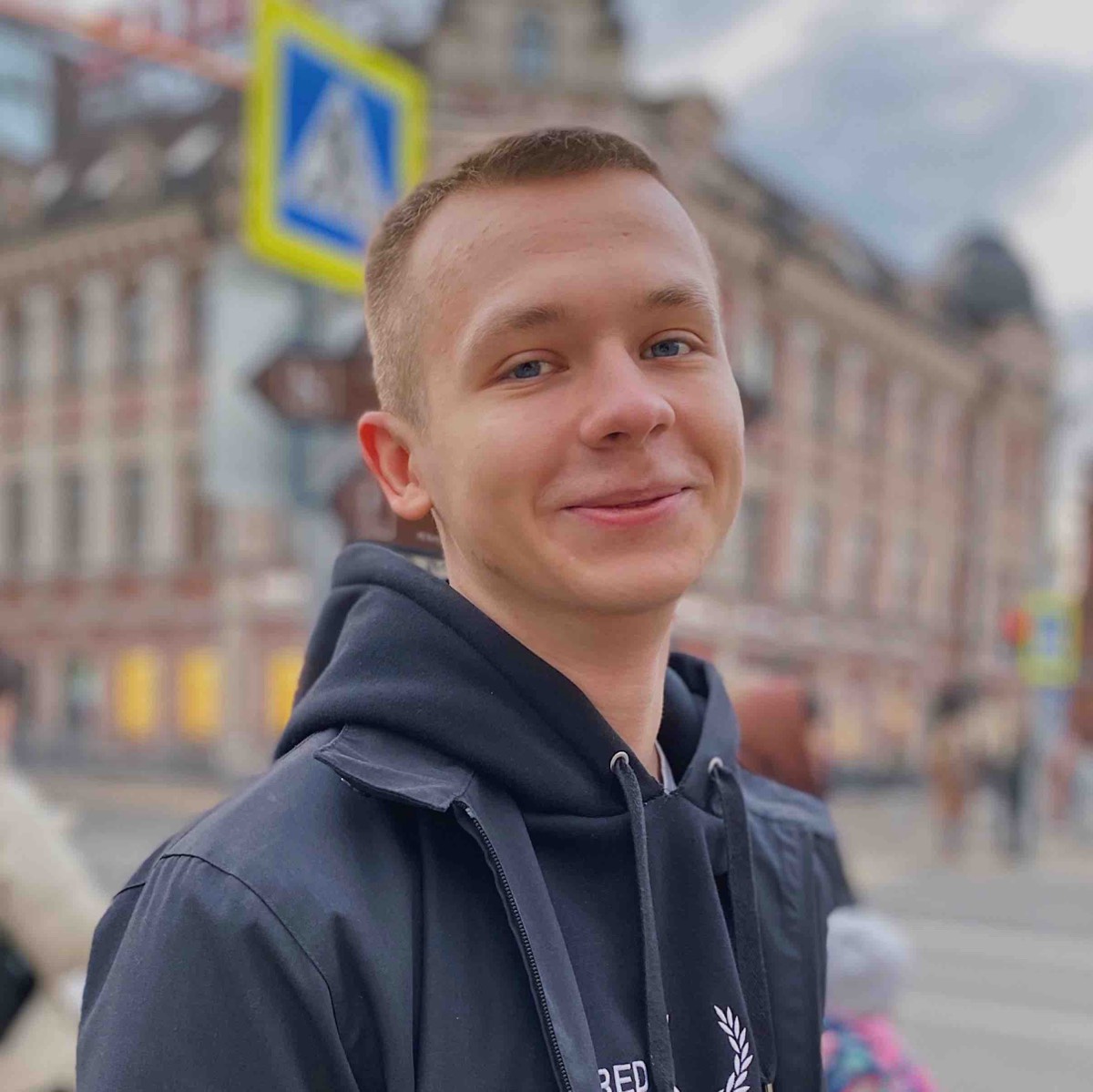 Владислав Занин | Сетка — социальная сеть от hh.ru