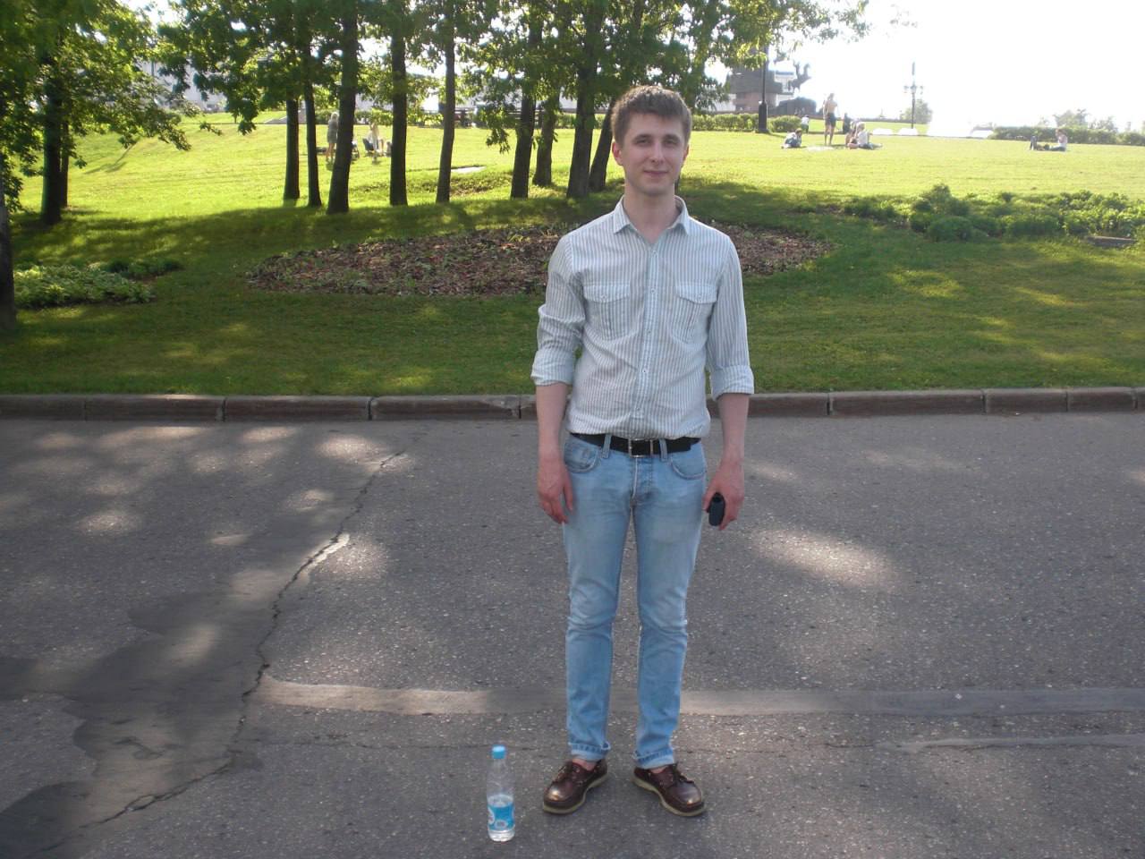 В последнее время перечитал все свои старые дневники и заметки. Очень классный опыт. Хотите скину отрывок из своего дневника 2010 года | Сетка — социальная сеть от hh.ru