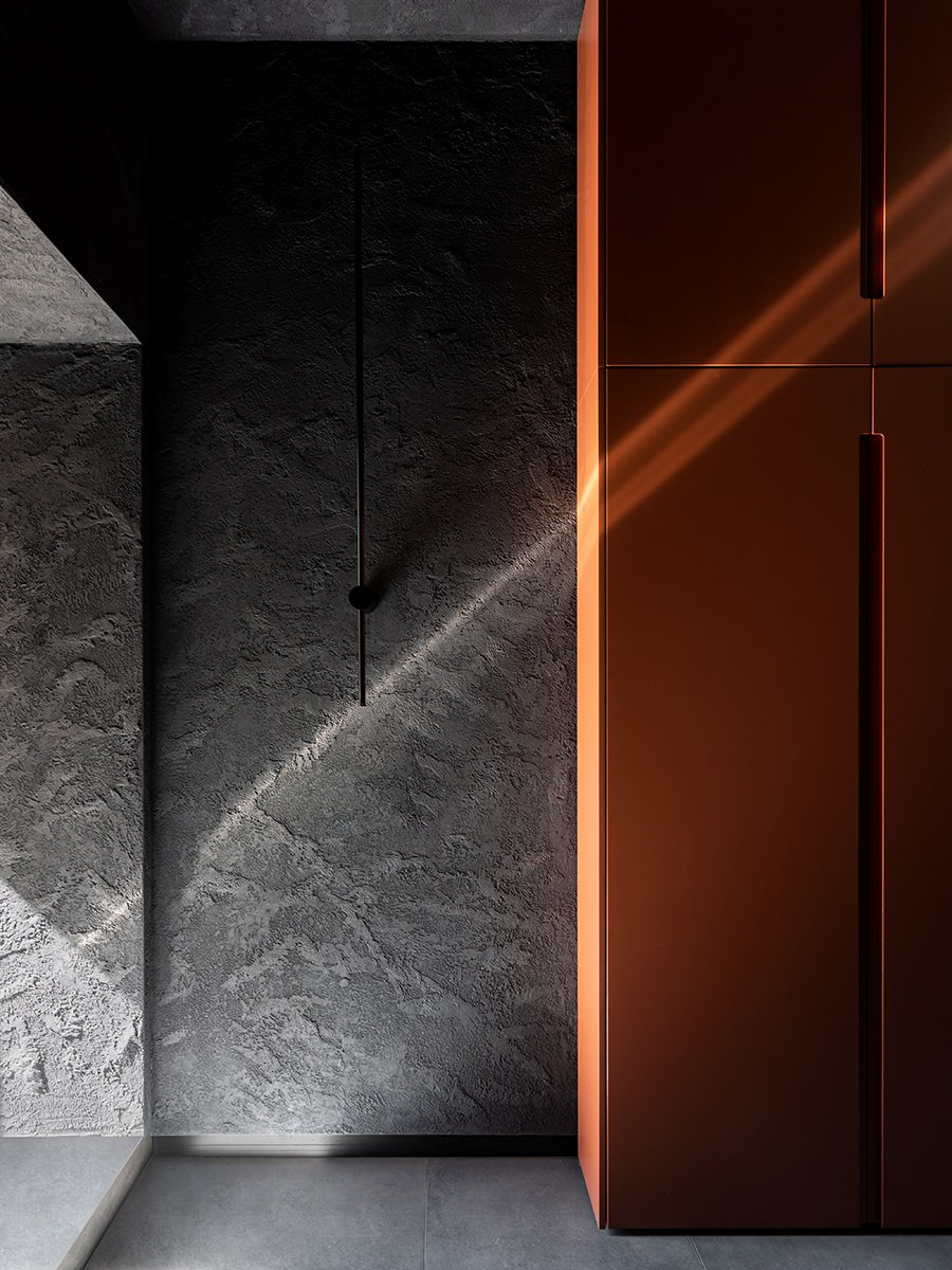 Дизайнеры Дарья Папкова и Марта Балашова спроектировали атмосферный офис психолога в доме со столетней историей. Каким он получился смотрите и читайте на сайте wajournal.ru | Сетка — социальная сеть от hh.ru