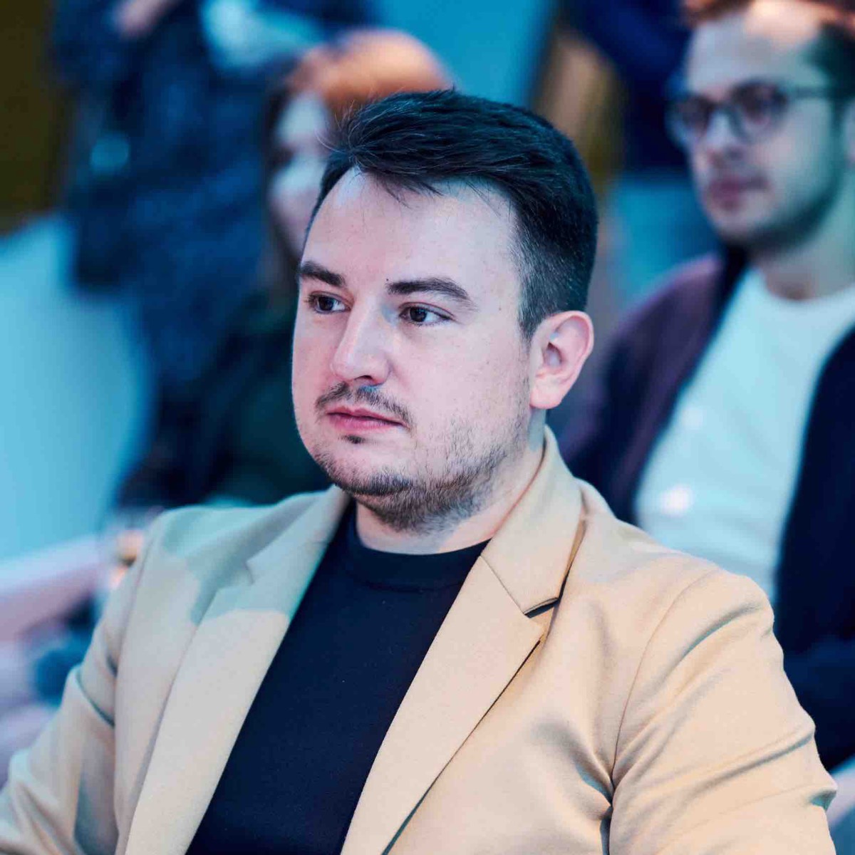 Konstantin Novikov | Сетка — социальная сеть от hh.ru