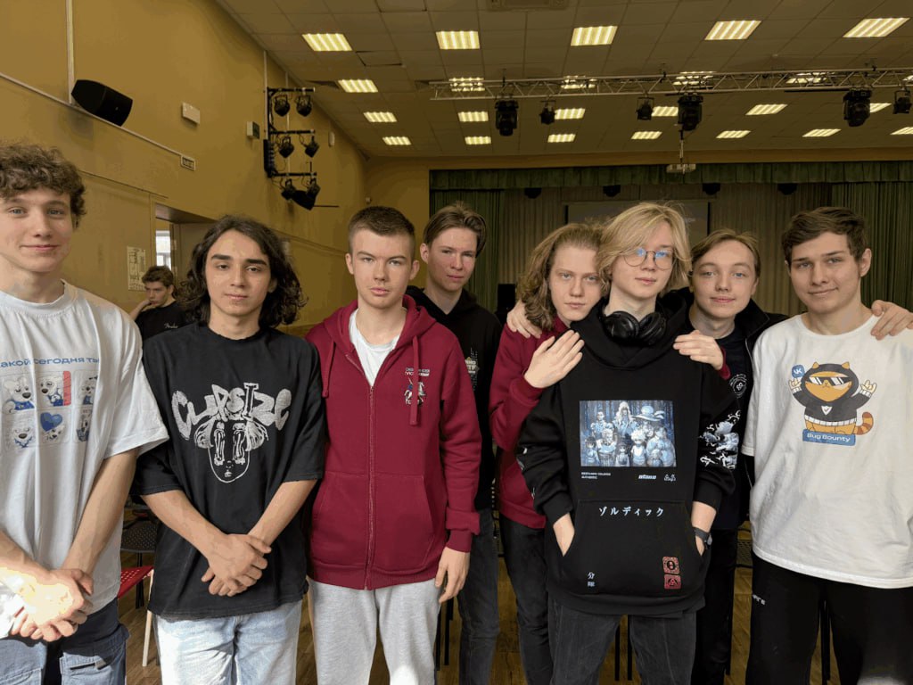 ⏺ Центральный университет совместно с «Лабораторией Касперского» начинают подготовку сборной России к первой Международной олимпиаде по кибербезопасности (International Cybersecurity Olympiad, ICO)
Со... | Сетка — социальная сеть от hh.ru