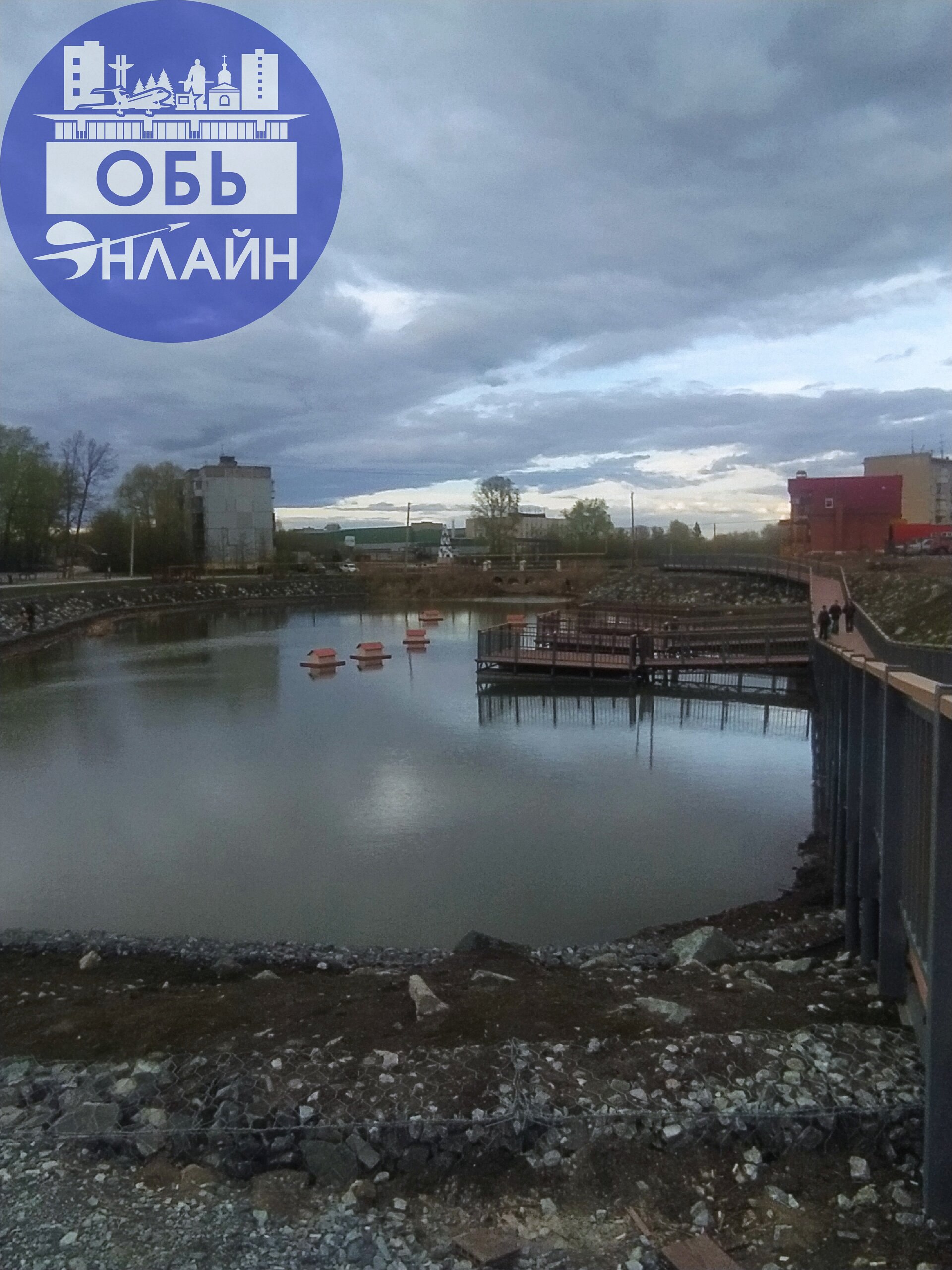 ↗ На Эко Парке поставили домики для уточек,
Но они там не сидят прячутся в камышах где находится сцена. 👍
vk.com
Подробнее на https://vk.com/ob.gorod
#городобь #городобьонлайн #толмачево | Сетка — социальная сеть от hh.ru