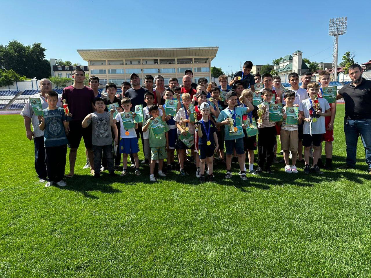 🌟🎉 В Самарканде теперь есть возможность заниматься шахбоксом! 🎉🌟
Мы рады сообщить, что благодаря нашим усилиям этот увлекательный и динамичный вид спорта стал доступен для всех желающих | Сетка — социальная сеть от hh.ru