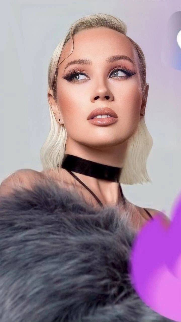 🎵Бесплатные концерты ко Дню Победы
🎤 Ирина Дубцова
📍8 мая в 15:00 — Городецкая вл. 1
📍8 мая в 19:00 — Сквер у Гольяновского пруда
📍9 мая в 15:00 — Проезд Серебрякова, 14, стр | Сетка — социальная сеть от hh.ru