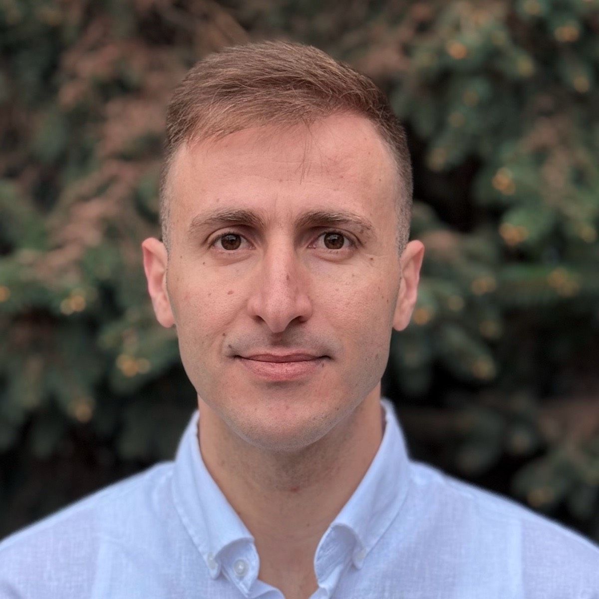 Самир Сакер