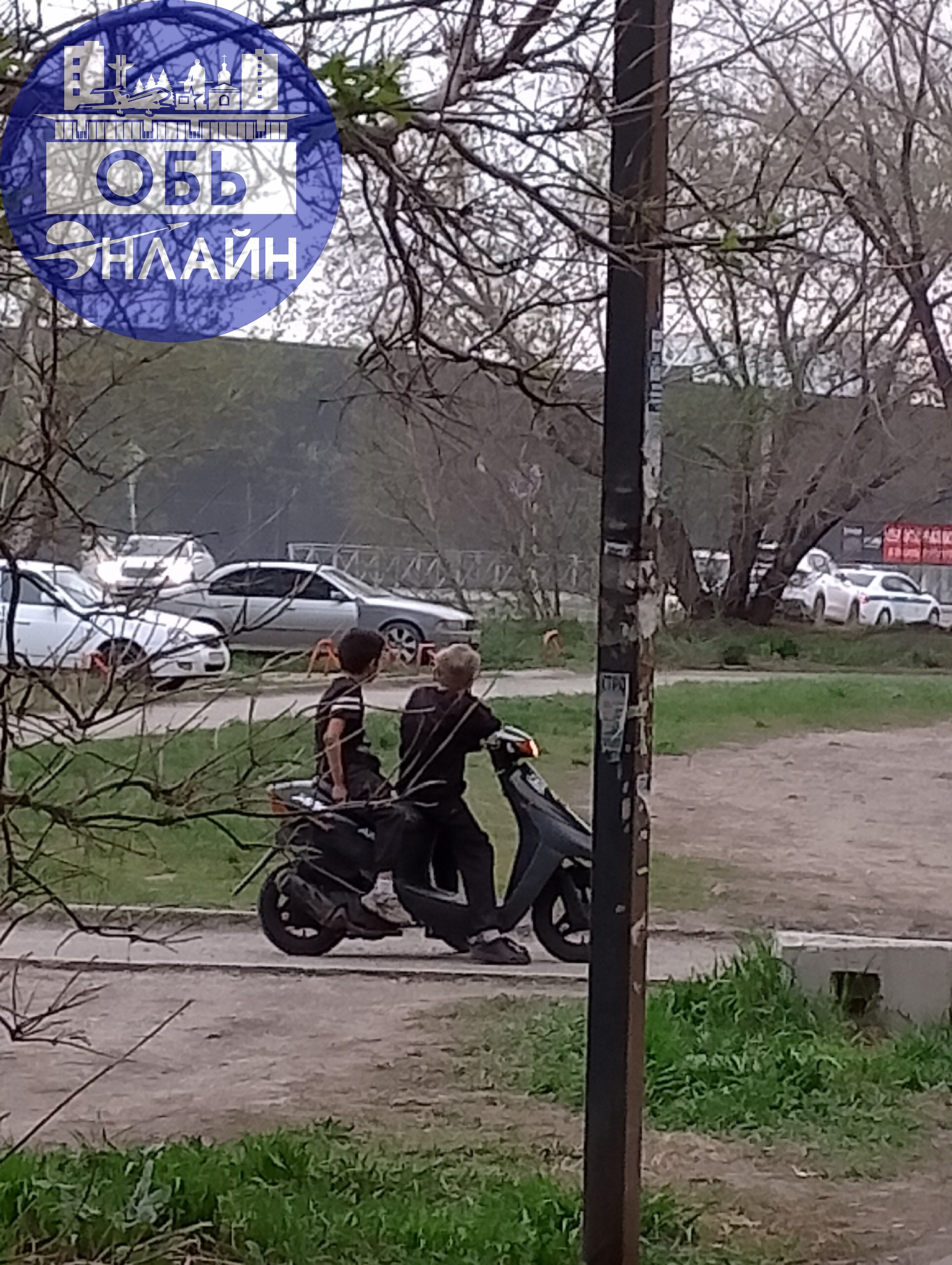 ↗ Я даже не делаю акцент на незнании и несоблюдении пдд этими "цветами жизни", посему вообще в принципе за рулём дети, которым очевидно даже 14-ти нет, лет 8, не больше?
vk.com
Подробнее на https://vk | Сетка — социальная сеть от hh.ru