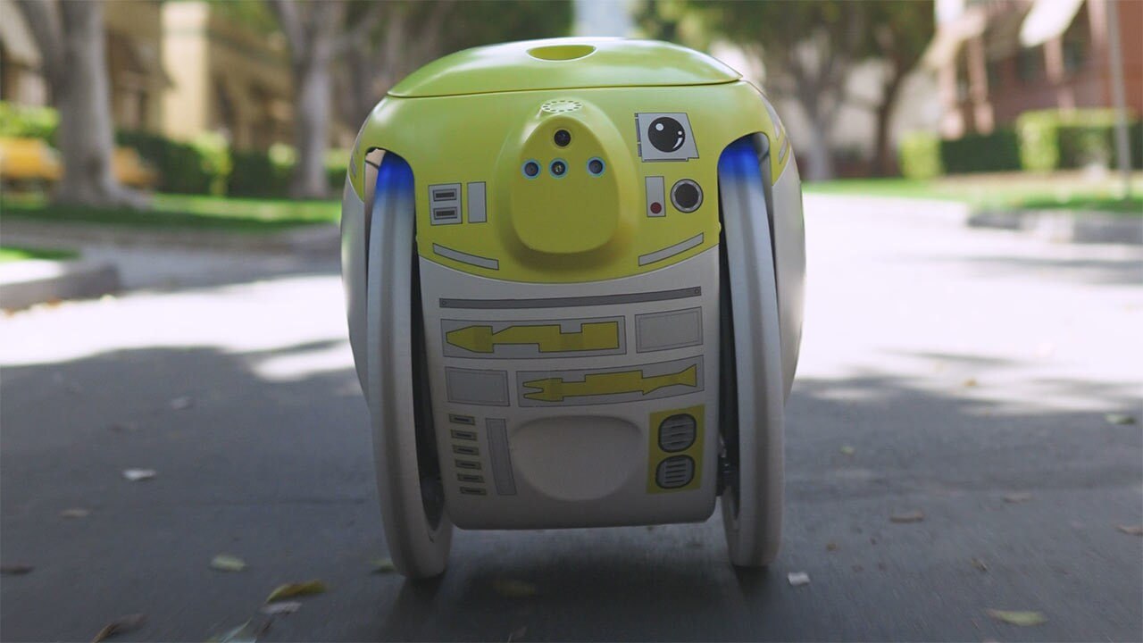 Disney выпустил робота-копию дроида R2-D2 из «Звездных войн»! Робот оснащен динамиками Bluetooth, чтобы включать музыку, камерами и датчиками, которые позволяют ему идентифицировать своего владельца и... | Сетка — социальная сеть от hh.ru