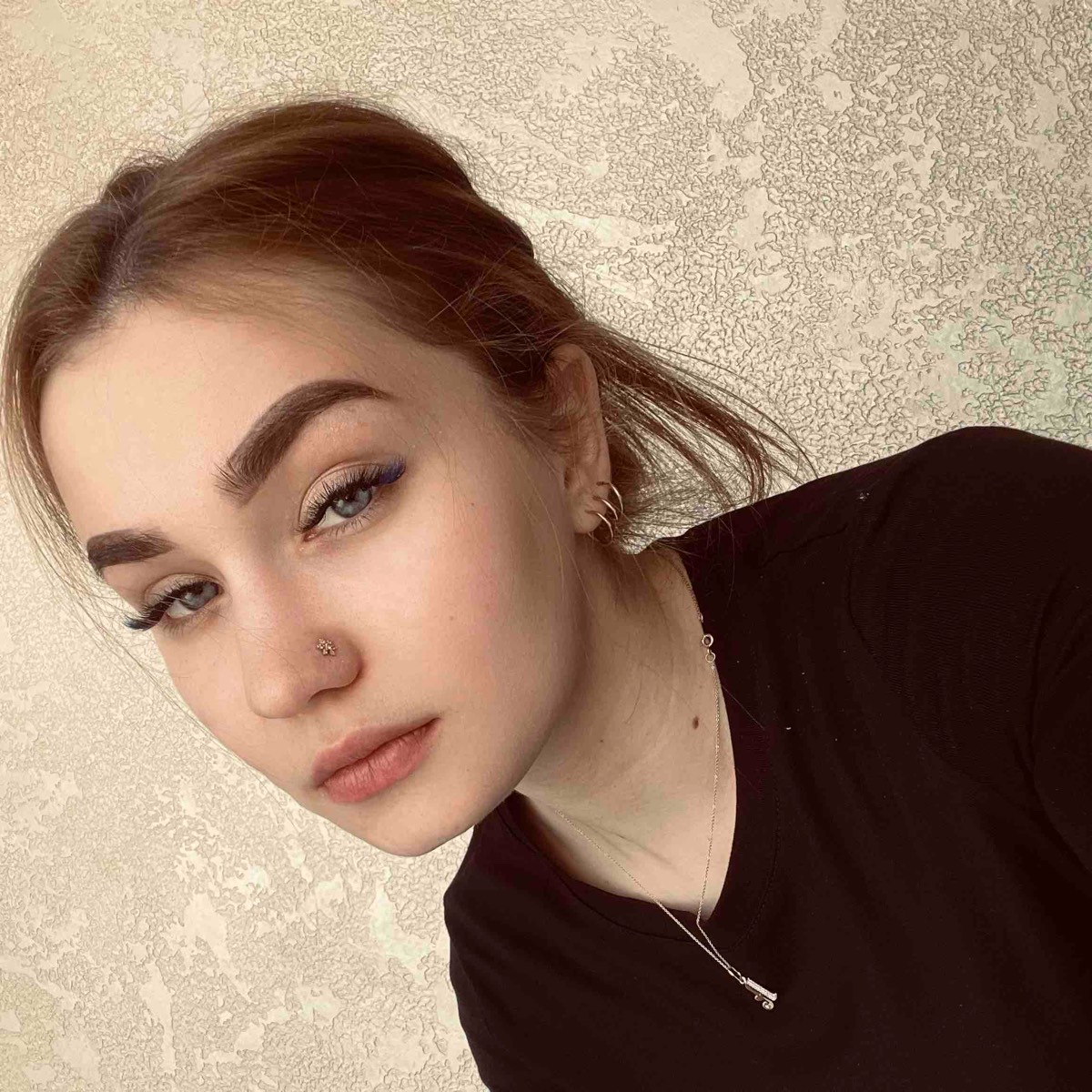 Анна Жук