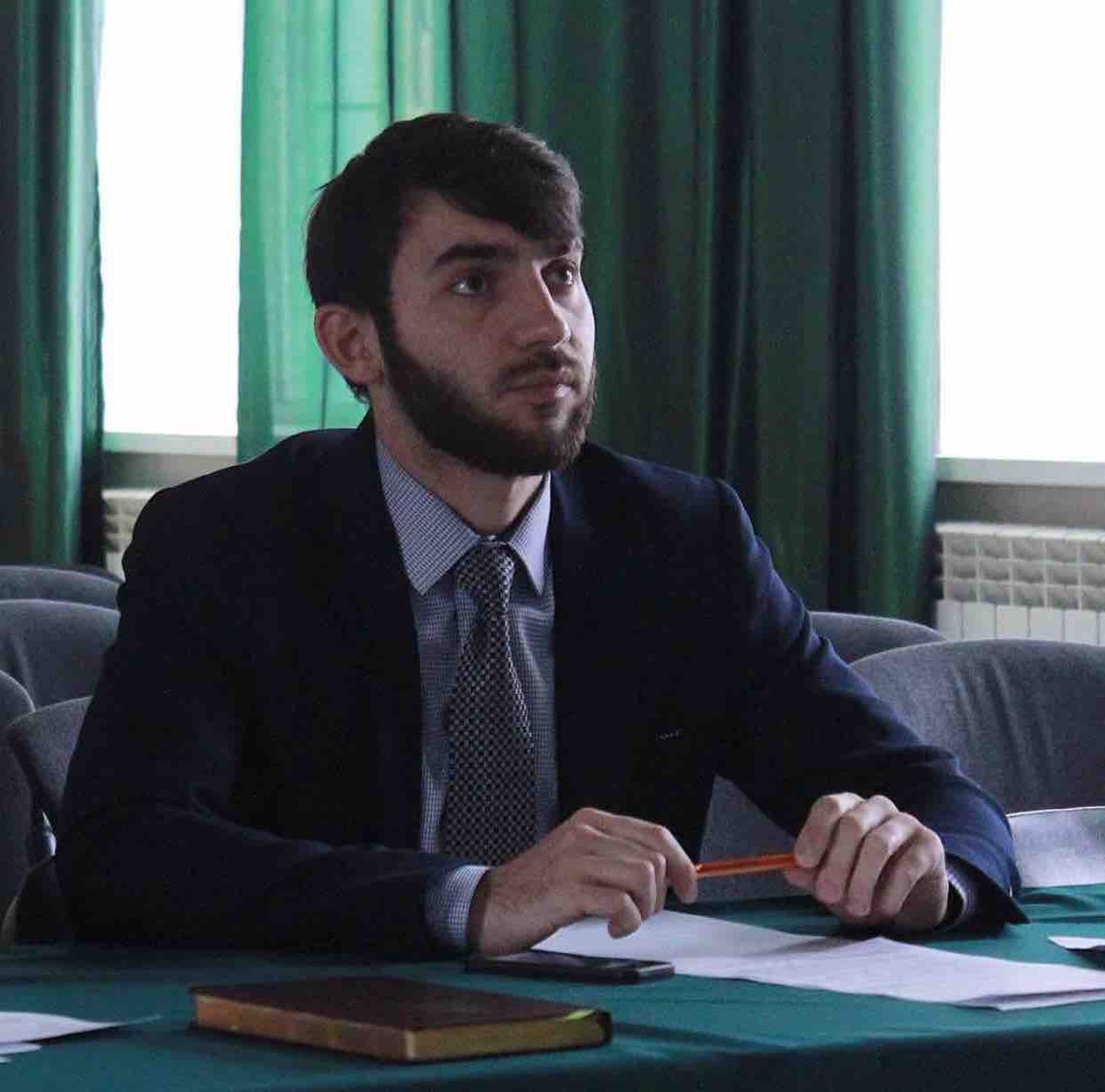 Ахмедов Русбек