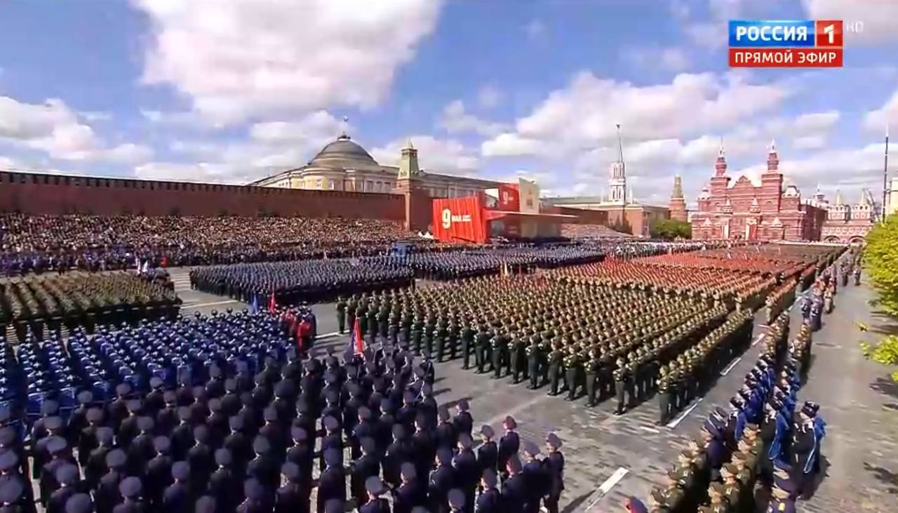 Минута молчания… она везде и всегда торжественно-печальна… | Сетка — социальная сеть от hh.ru