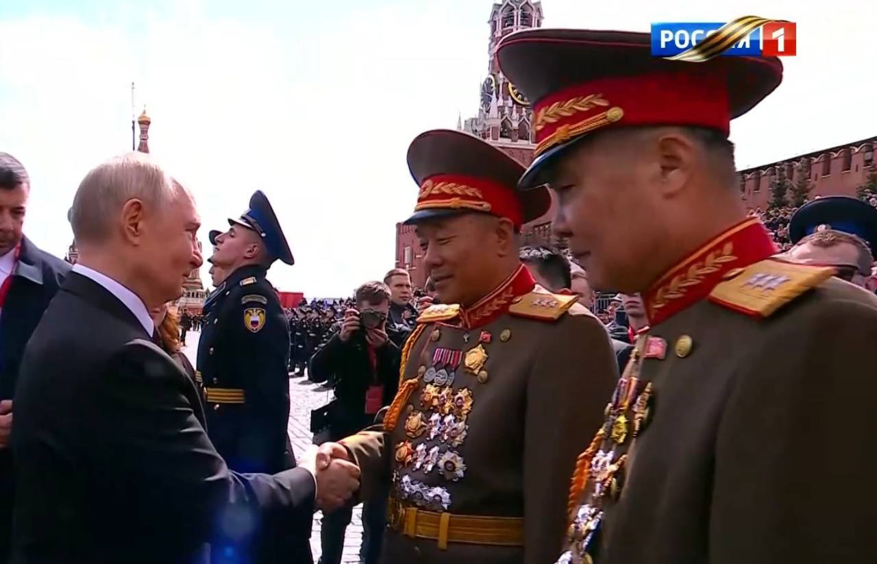 Особенный момент общения Президента с военнослужащими КНДР 🇰🇵 | Сетка — социальная сеть от hh.ru