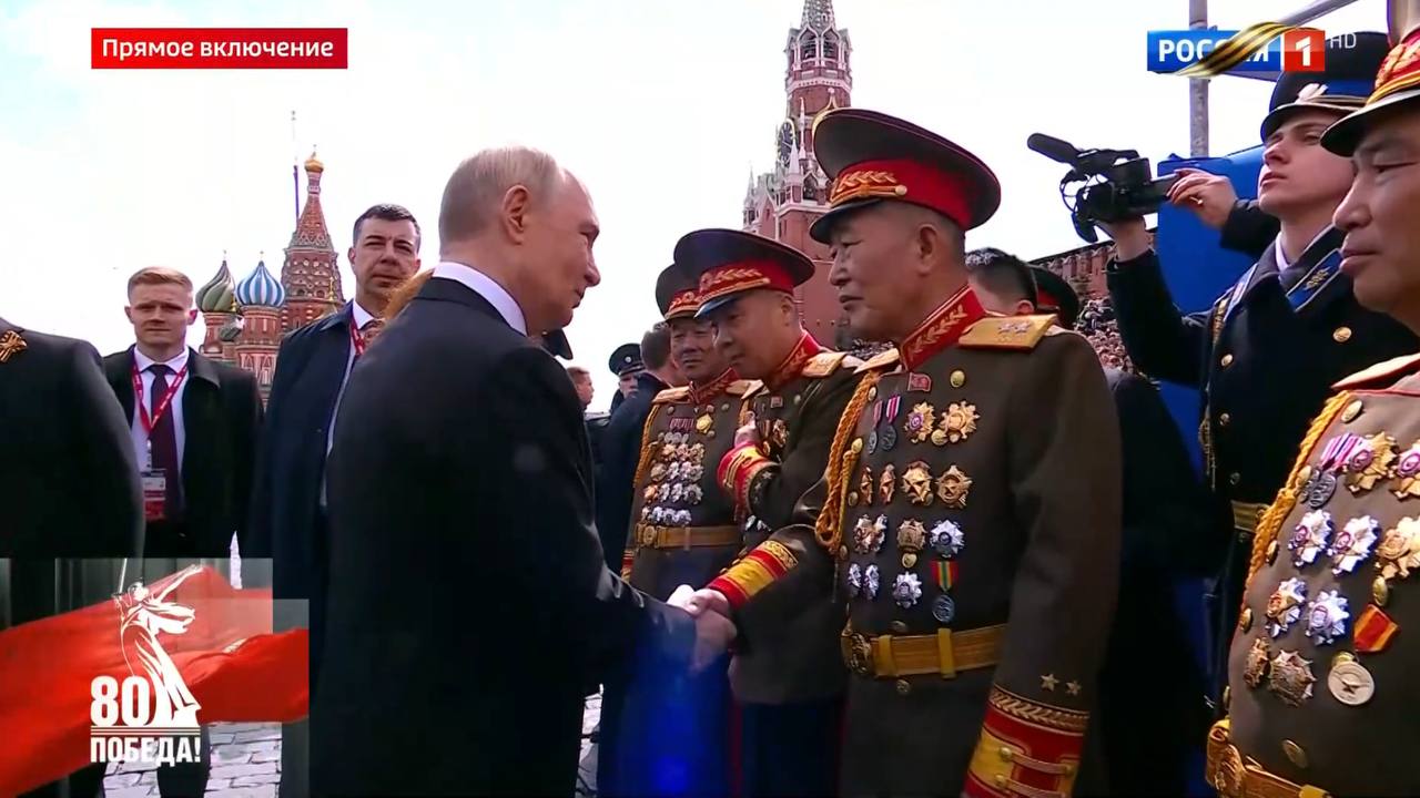 Особенный момент общения Президента с военнослужащими КНДР 🇰🇵 | Сетка — социальная сеть от hh.ru
