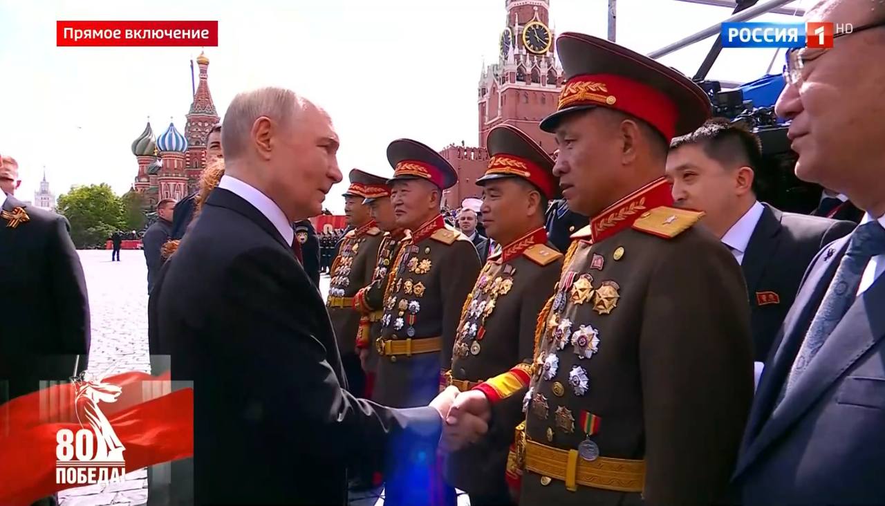 Особенный момент общения Президента с военнослужащими КНДР 🇰🇵 | Сетка — социальная сеть от hh.ru