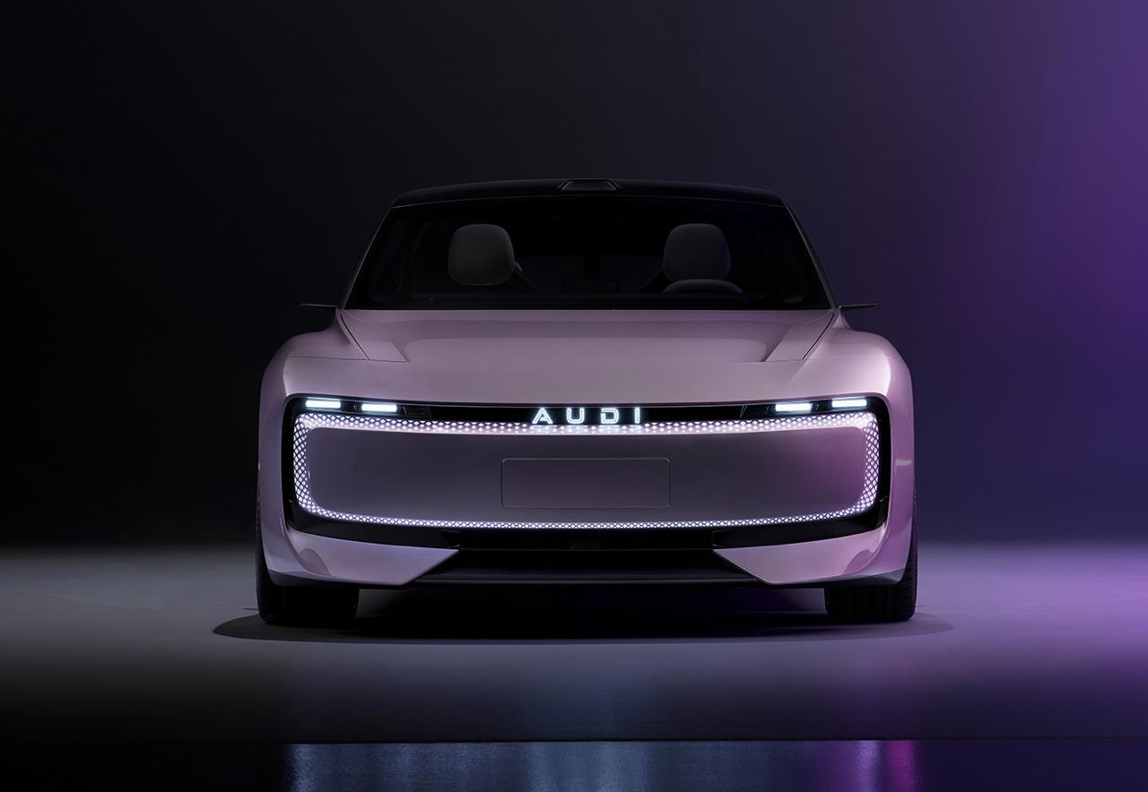 Как стать своим в Китае? 🐲
Audi решила сделать в Китае отдельный логотип с надписью "AUDI" | Сетка — социальная сеть от hh.ru